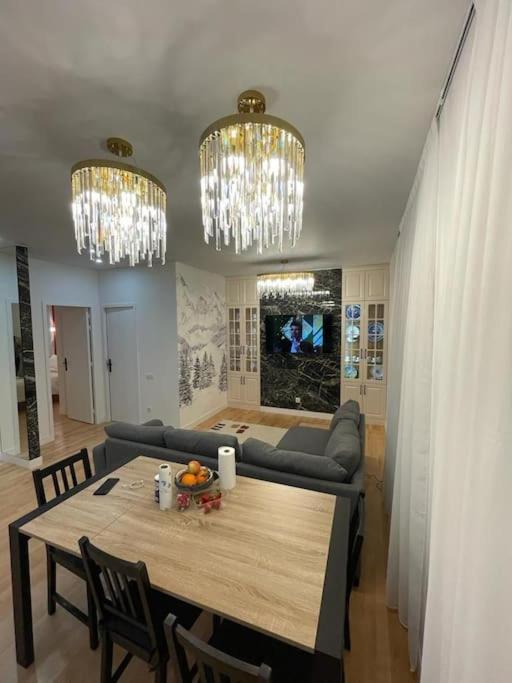 Confortable, Au Centre-Ville แซ็ง-คล็อด ภายนอก รูปภาพ